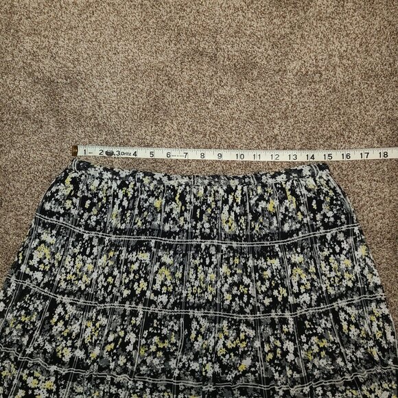 ELLE Pleated Swing Mini Skirt Black and Yellow Floral Size M - Picture 4 of 5